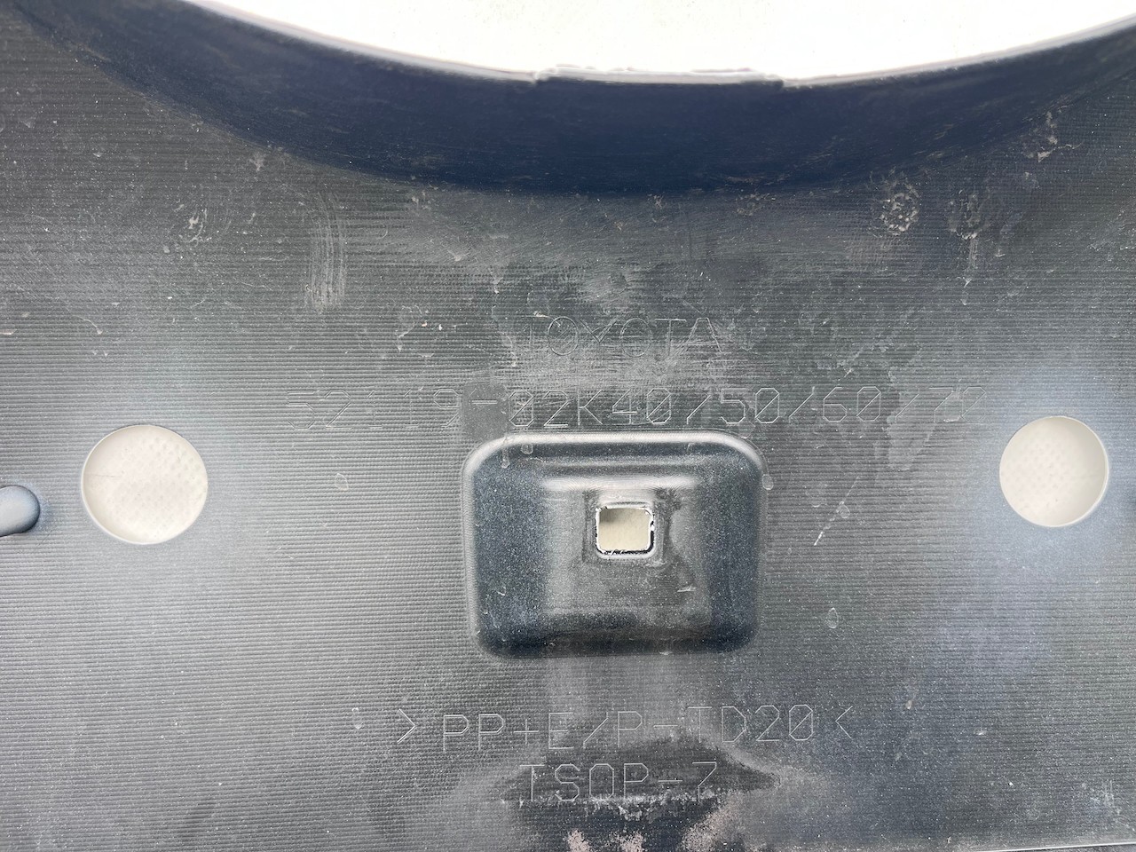 Toyota Auris Mk2 Lift Hybrid Hatchb 2015-2018 Front Bumper No Pdc Genuine [t608]