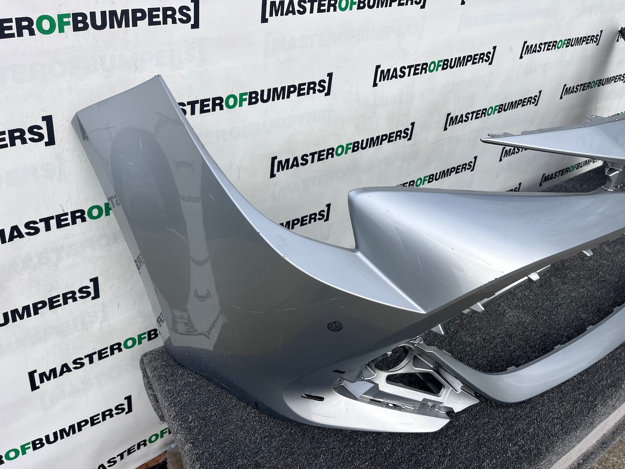 Toyota Corolla Hybrid Excel Design 2023-2027 Front Bumper 4 Pdc Genuine [t609]