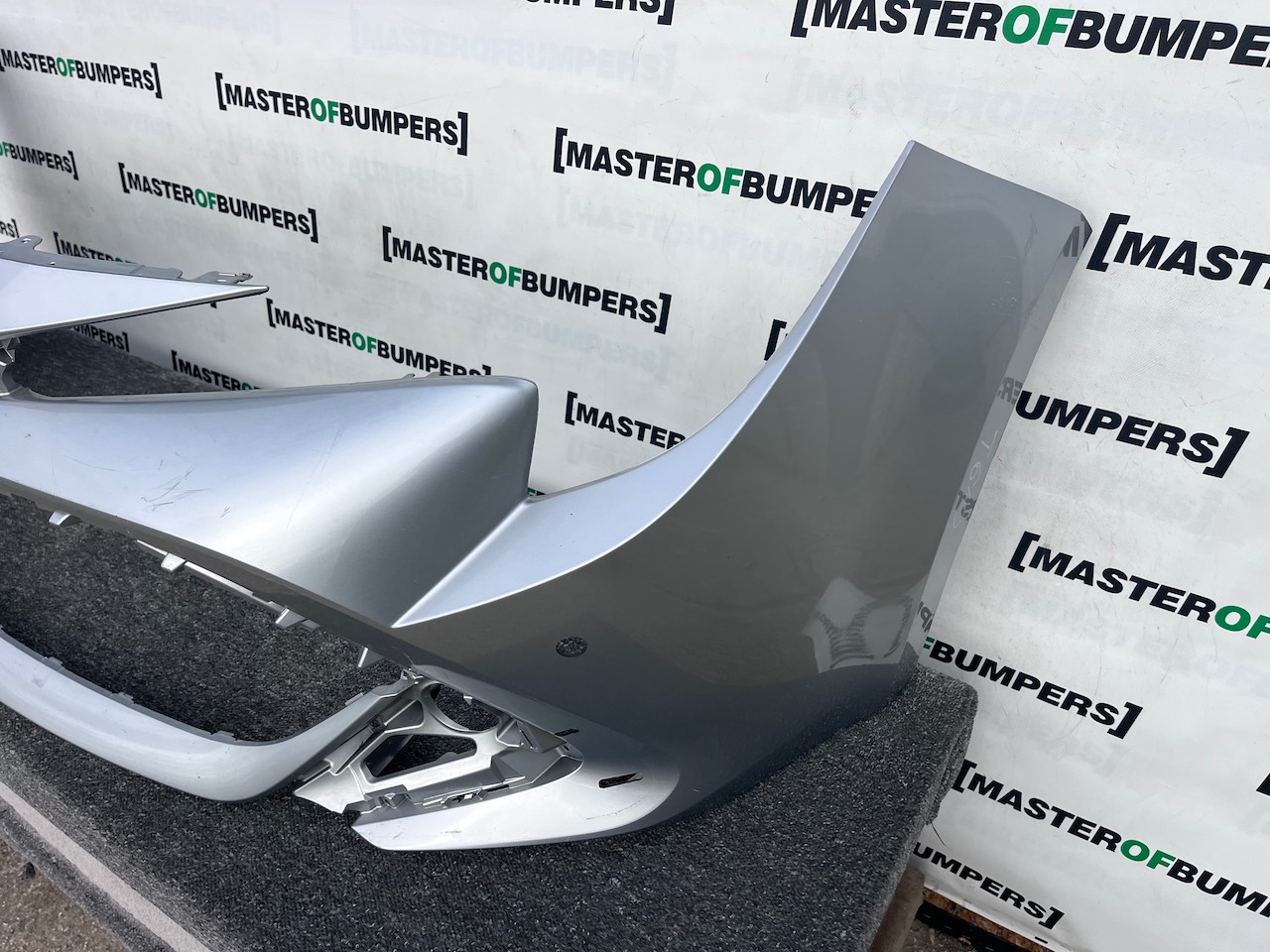 Toyota Corolla Hybrid Excel Design 2023-2027 Front Bumper 4 Pdc Genuine [t610]