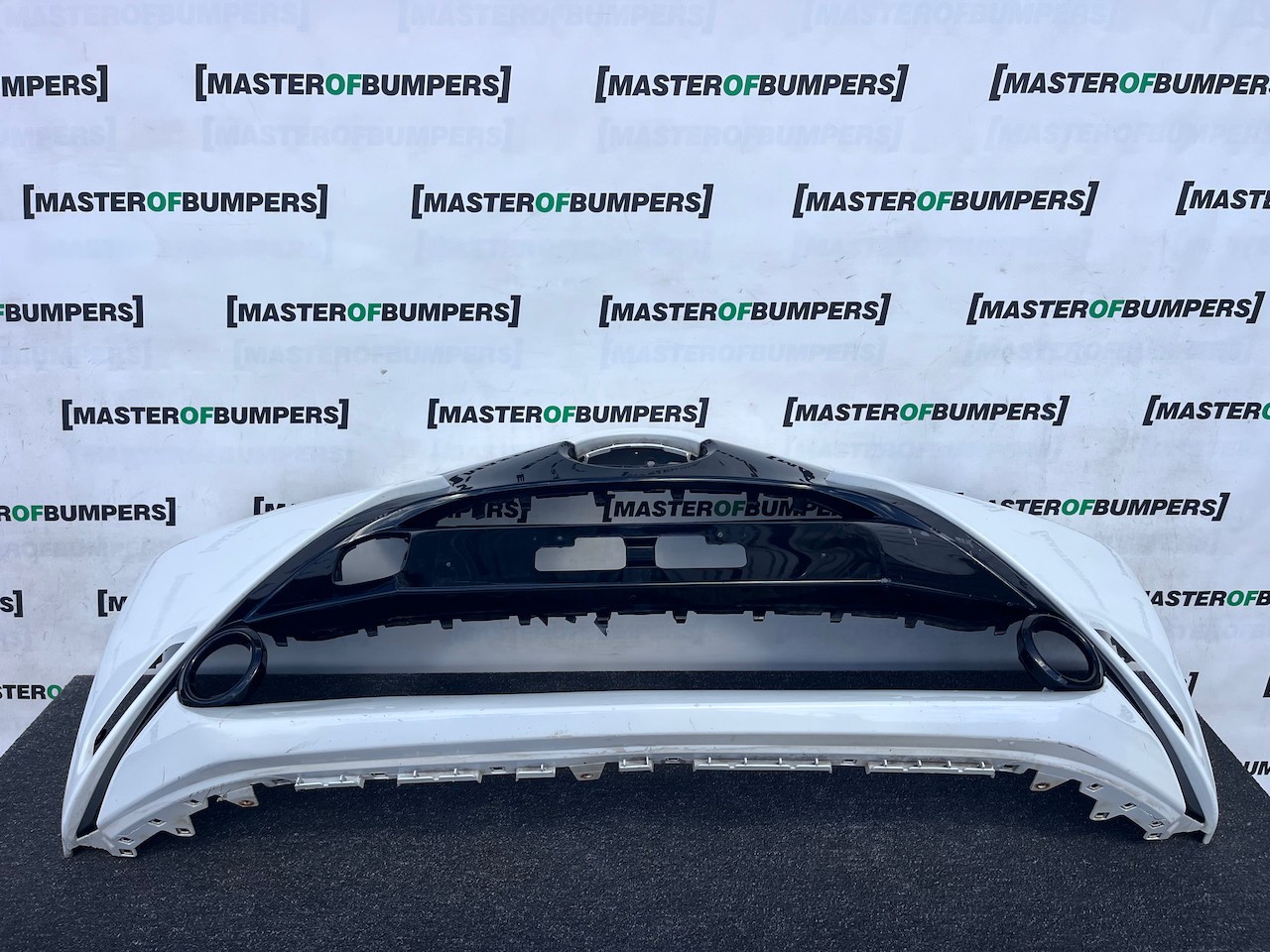 Toyota Aygo Style Trend Hatchback 2014-2017 Front Bumper Genuine [t635]