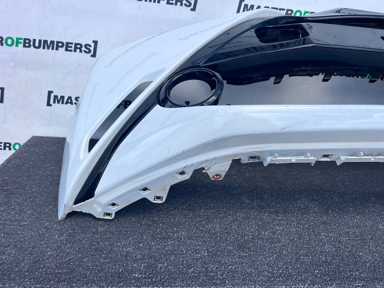 Toyota Aygo Style Trend Hatchback 2014-2017 Front Bumper Genuine [t635]