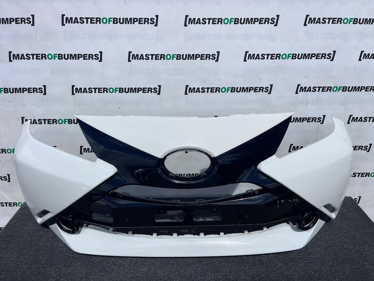 Toyota Aygo Style Trend Hatchback 2014-2017 Front Bumper Genuine [t635]