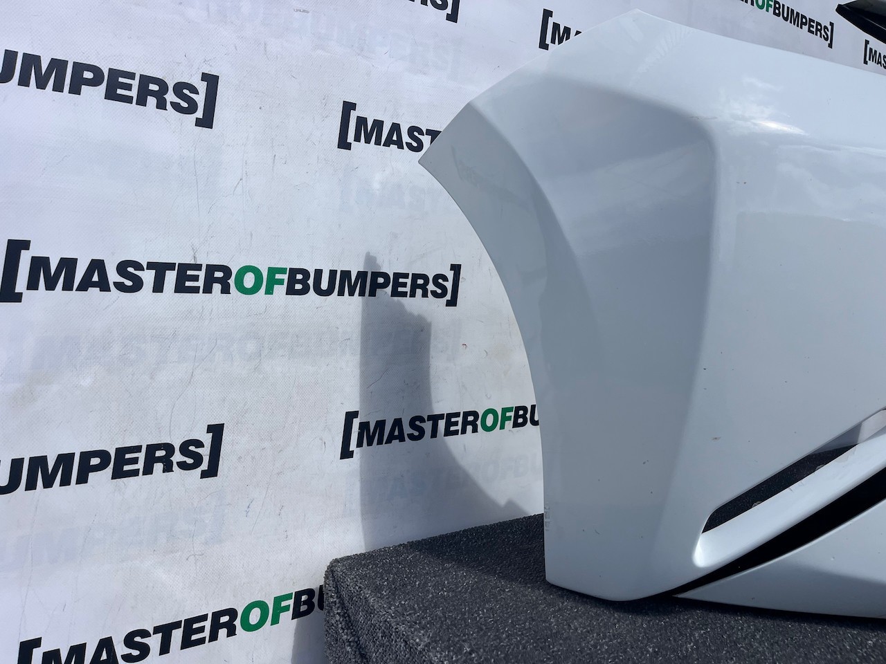 Toyota Aygo Style Trend Hatchback 2014-2017 Front Bumper Genuine [t635]