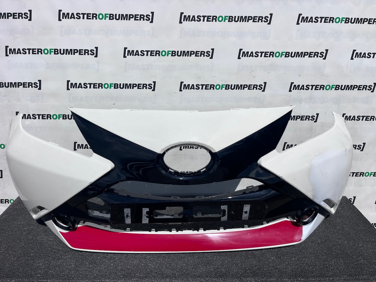 Toyota Aygo Style Trend Hatchback 2014-2017 Front Bumper Genuine [t634]