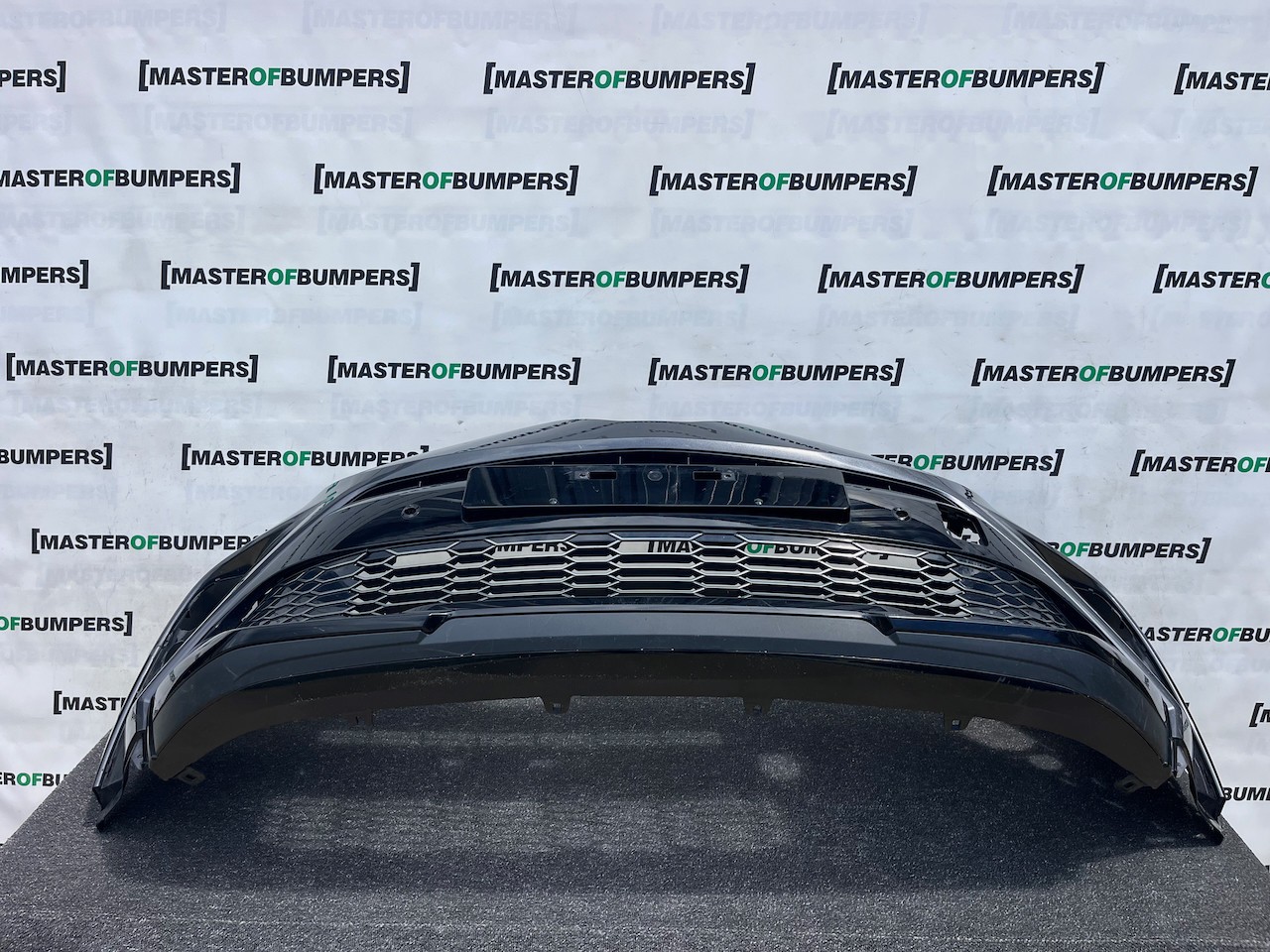 Toyota C-hr Chr Gr Sport Mk1 Lift 2021-2023 Front Bumper 6 Pdc Genuine [t649]