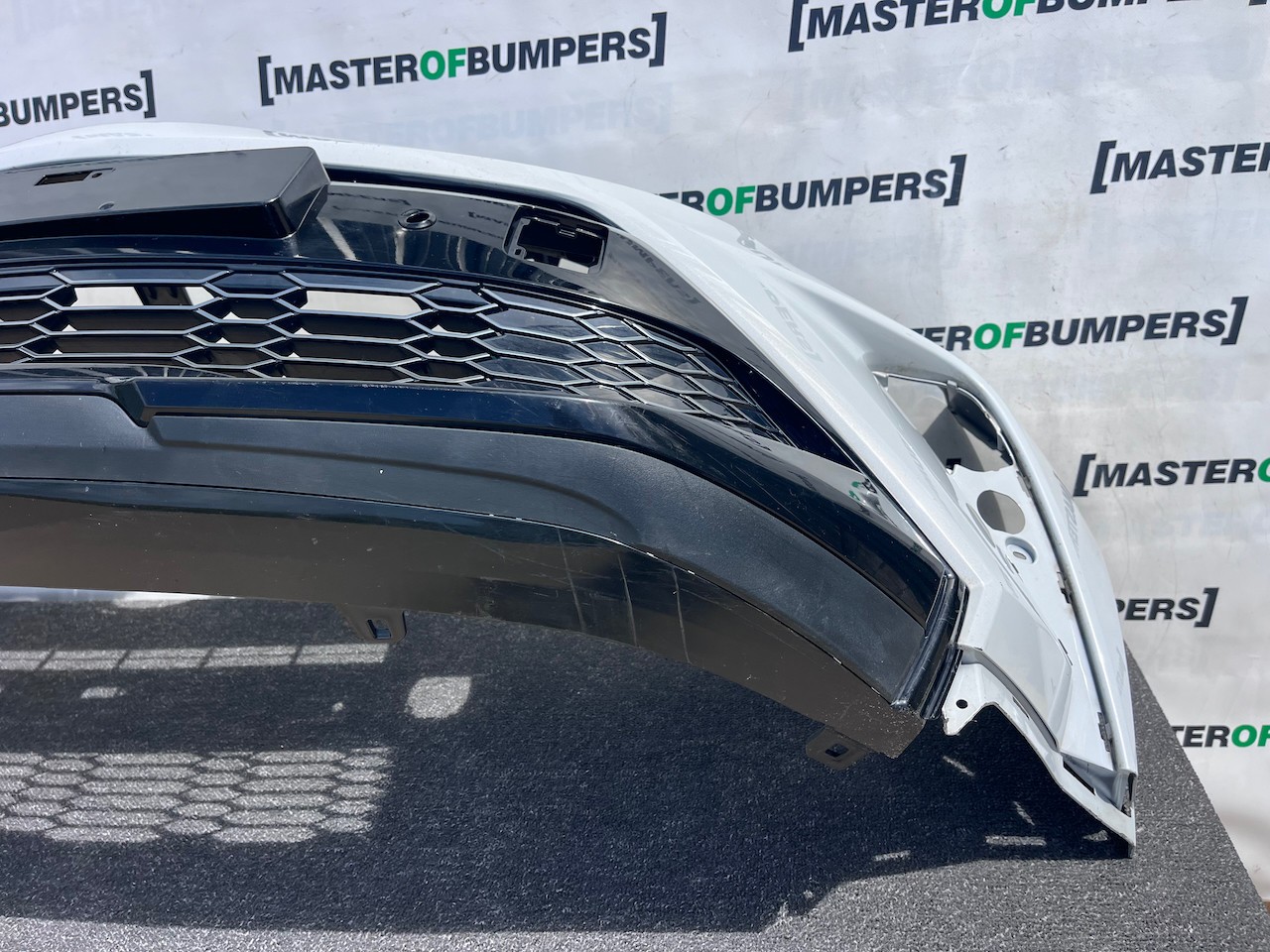 Toyota C-hr Chr Gr Sport Mk1 Lift 2021-2023 Front Bumper 6 Pdc Genuine [t636]