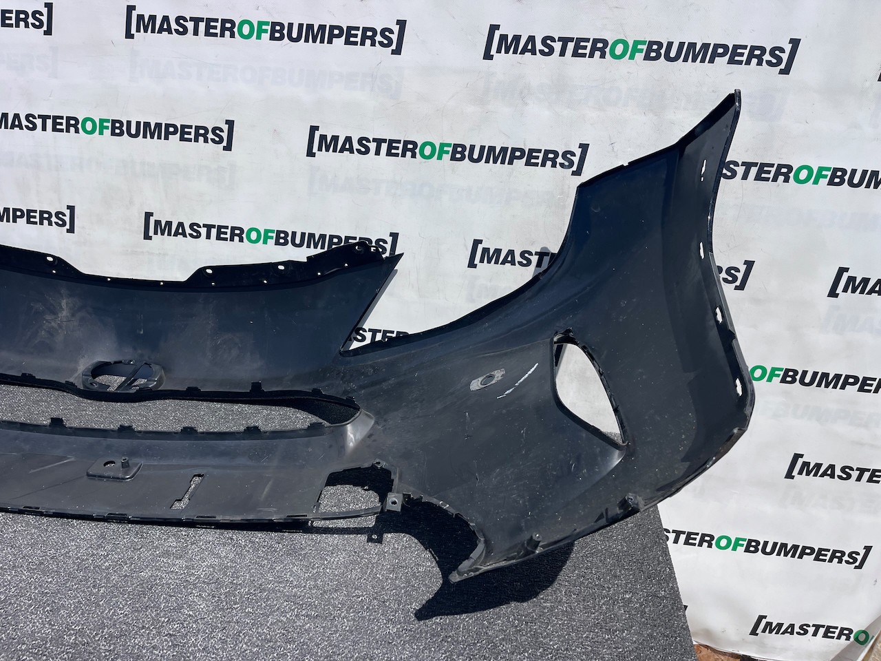 Toyota Yaris Cross Hybrid Excell 2022-2025 Front Bumper 4 Pdc Genuine [t640]