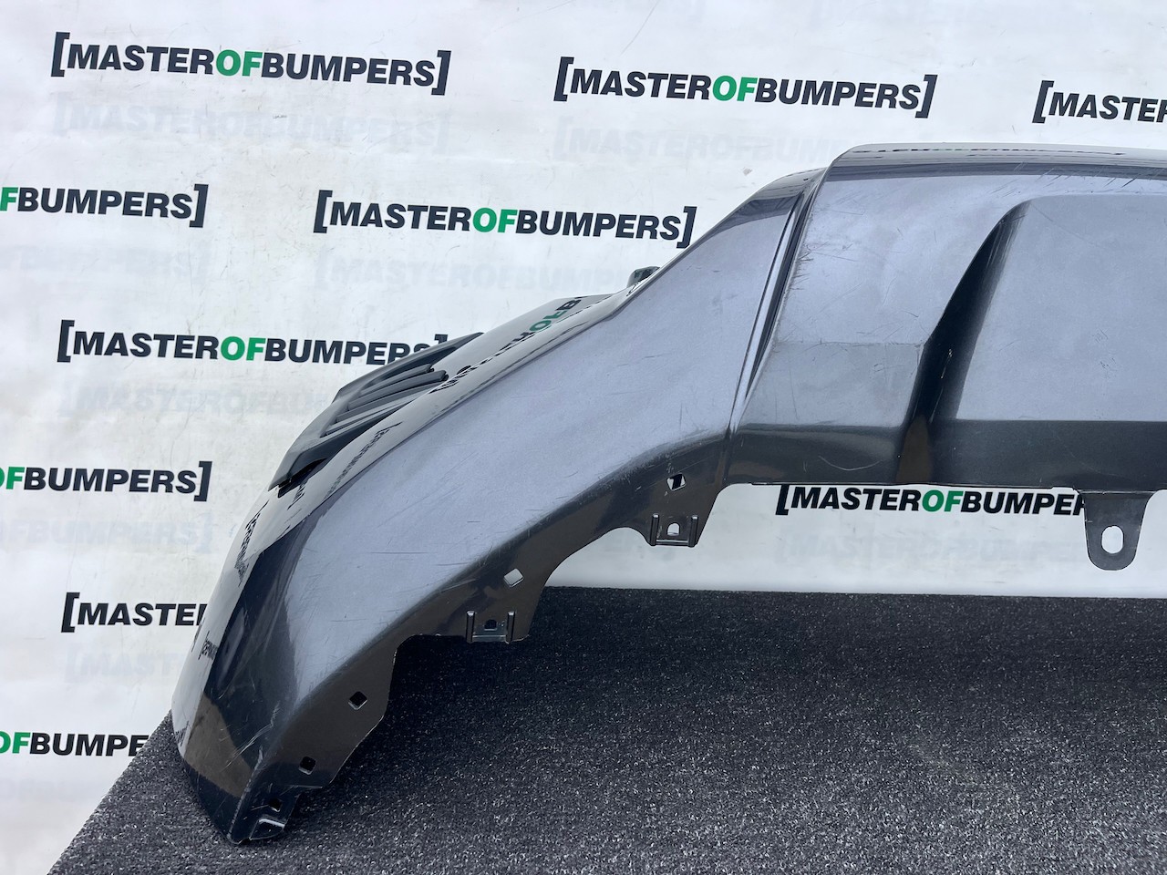 Toyota Hilux Gr Sport Mk8 Lift 2021-2024 Front Bumper Jets Genuine [t648]