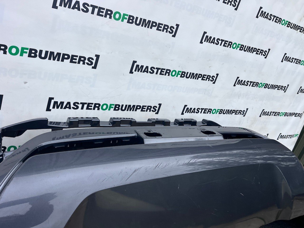 Toyota Hilux Gr Sport Mk8 Lift 2021-2024 Front Bumper Jets Genuine [t648]