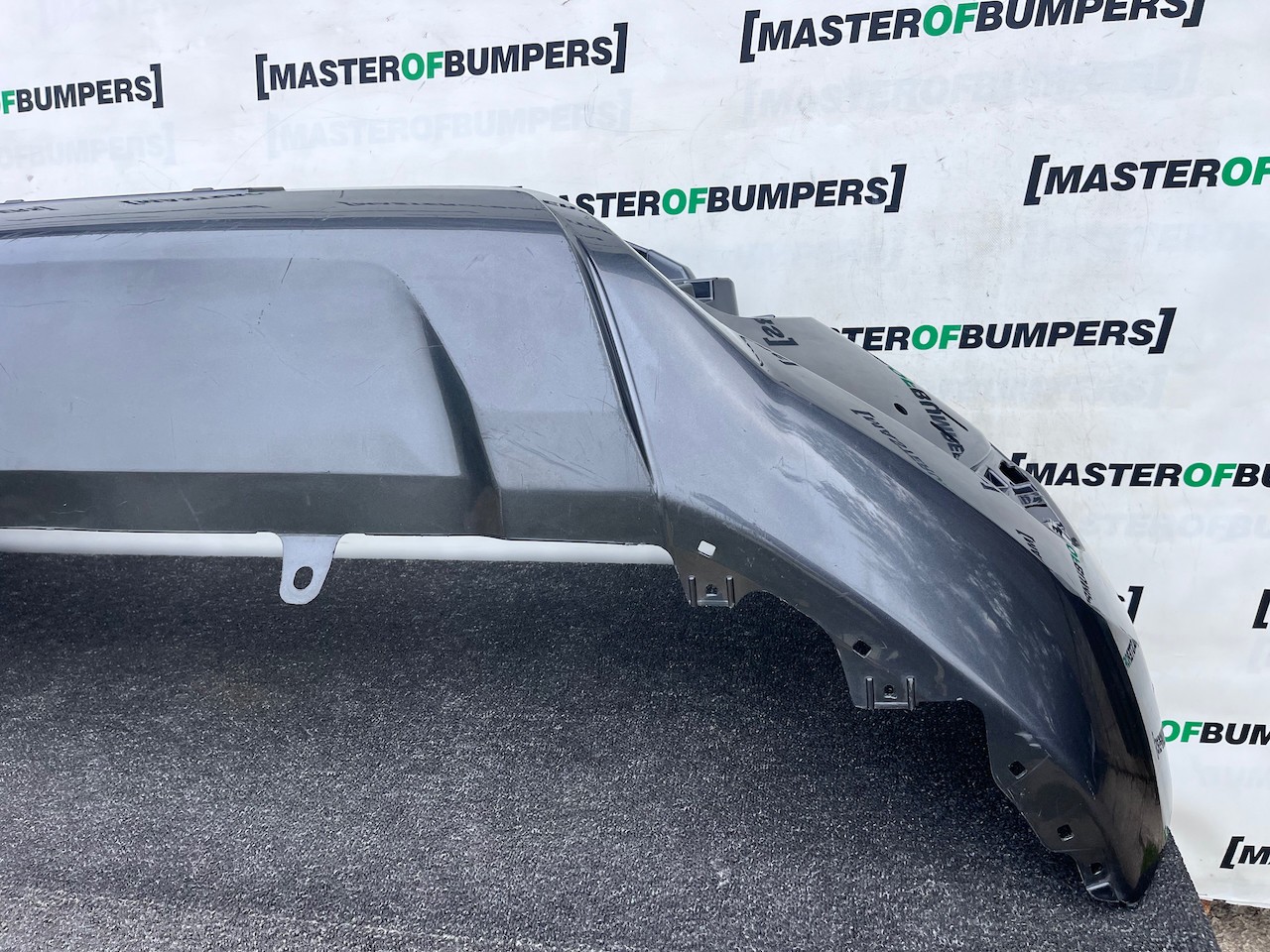 Toyota Hilux Gr Sport Mk8 Lift 2021-2024 Front Bumper Jets Genuine [t648]