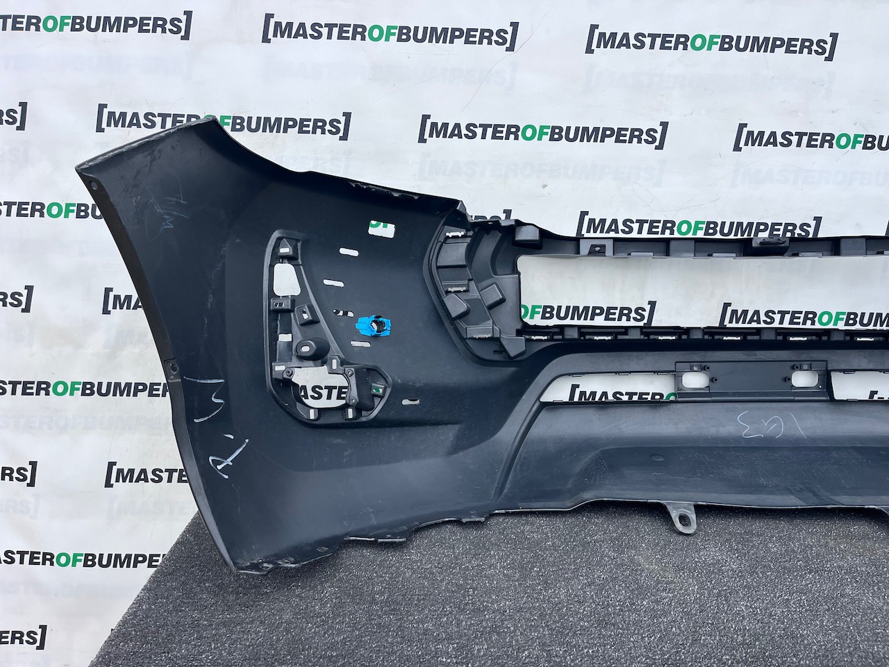 Toyota Hilux Gr Sport Mk8 Lift 2021-2024 Front Bumper Jets Genuine [t648]
