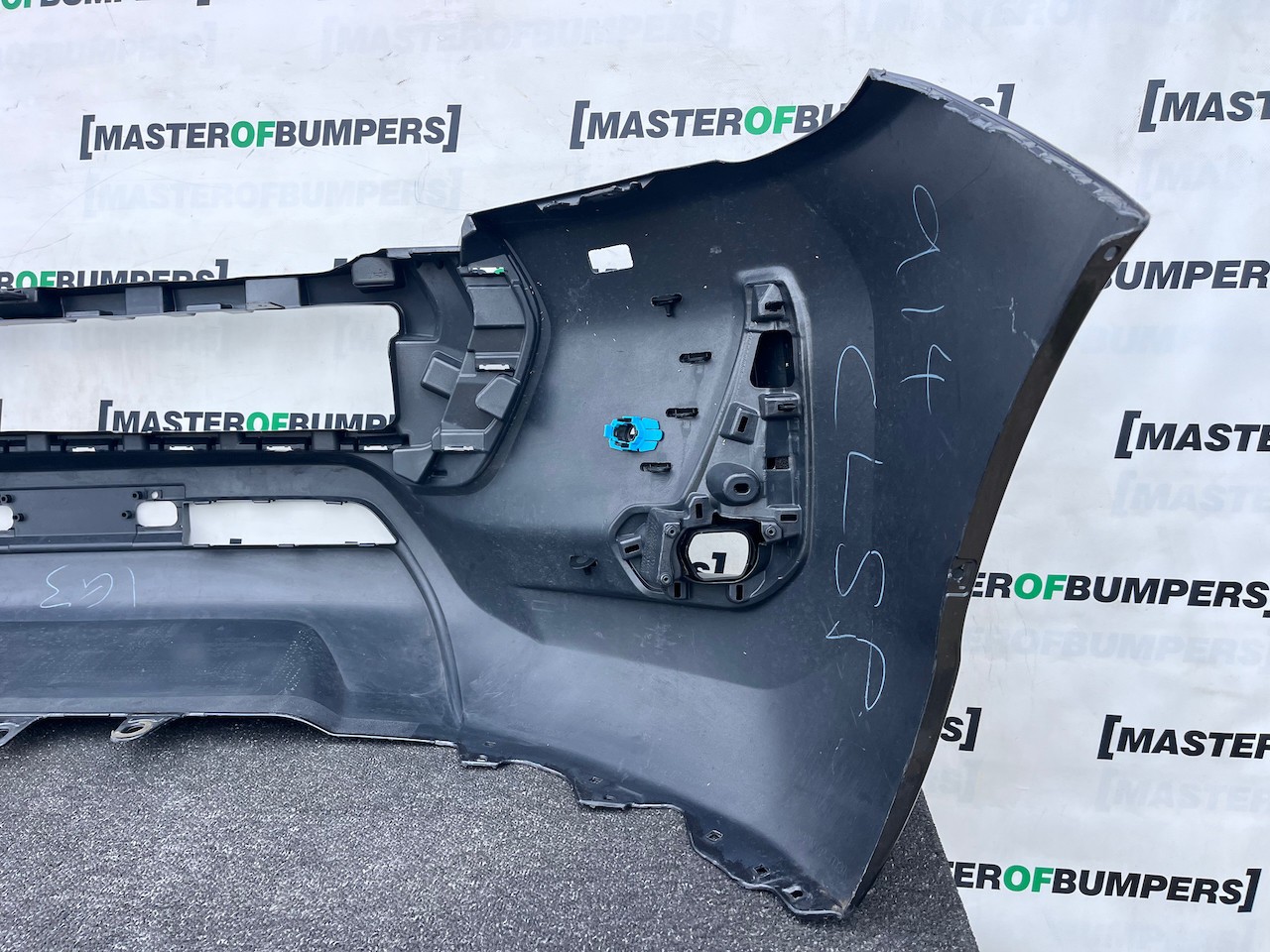 Toyota Hilux Gr Sport Mk8 Lift 2021-2024 Front Bumper Jets Genuine [t648]