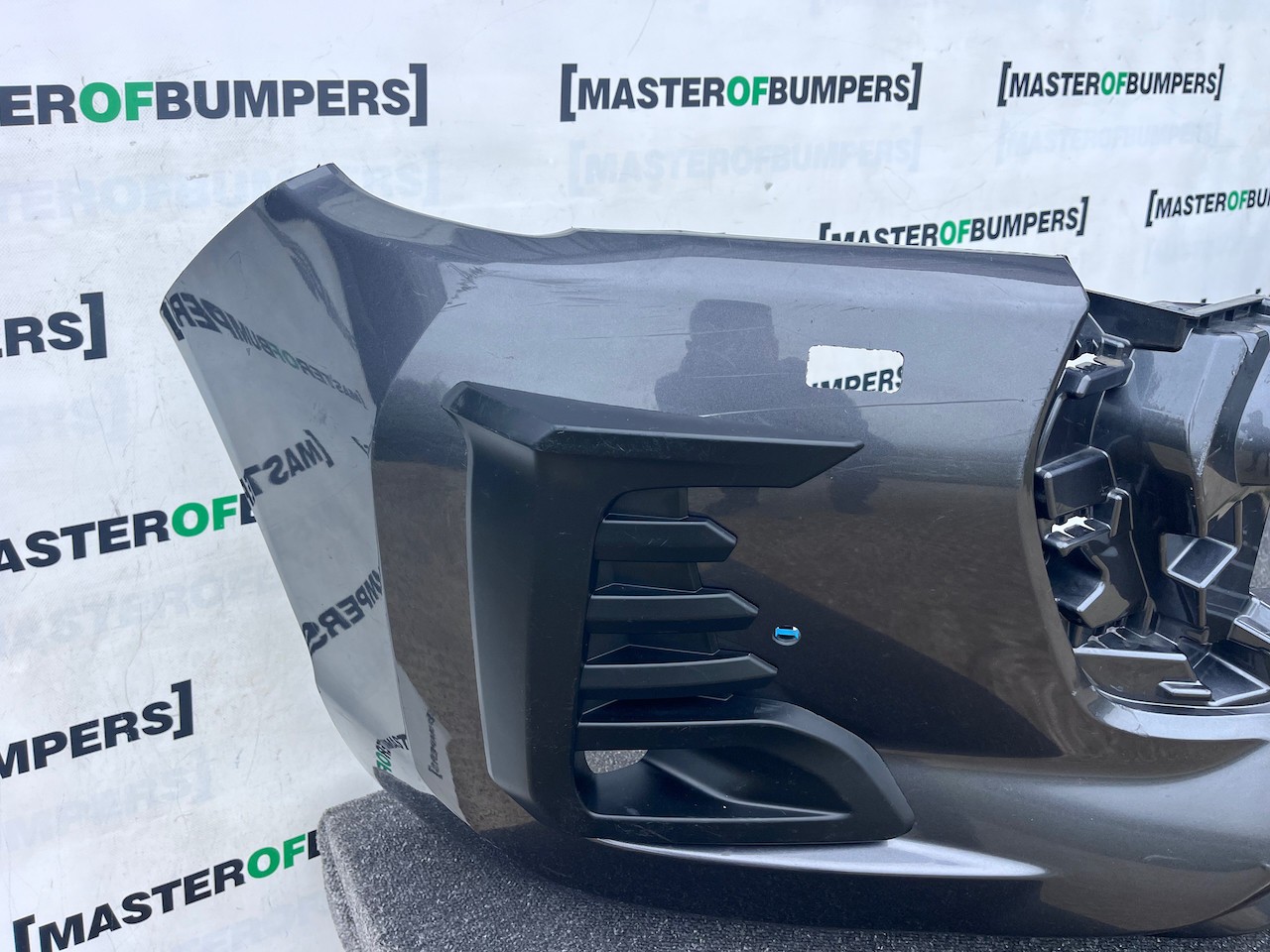 Toyota Hilux Gr Sport Mk8 Lift 2021-2024 Front Bumper Jets Genuine [t648]
