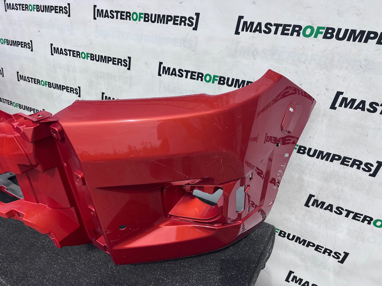 Toyota Hilux Invincible X Mk8 Lift 2021-2024 Front Bumper Pdc Genuine [t654]