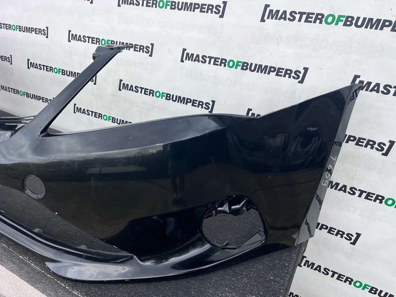 Toyota Avensis Saloon Estate Mk3 Lift 2012-2015 Front Bumper Genuine [t659]