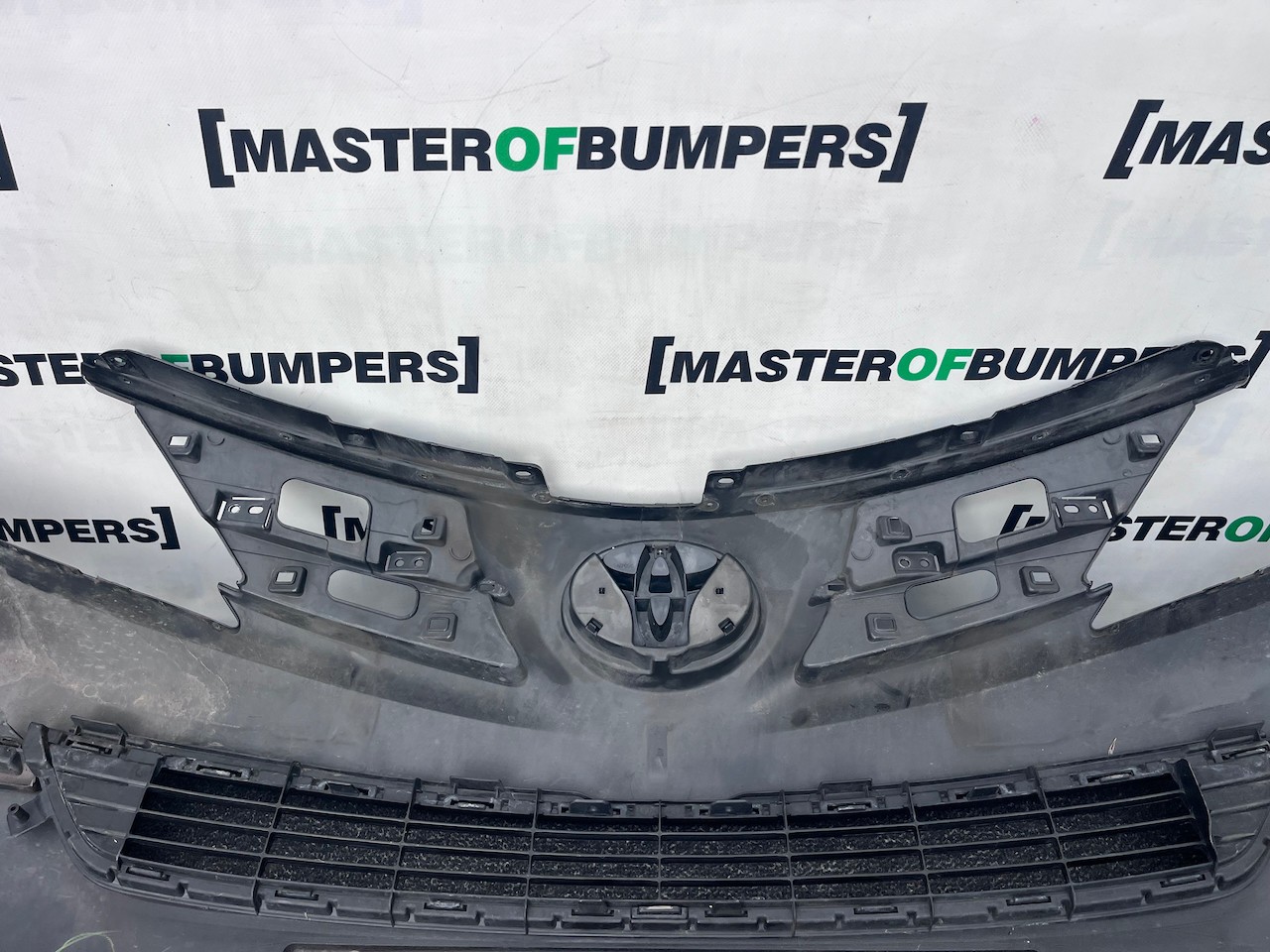 Toyota Rav 4 Icon Mk4 2012-2014 Front Bumper No Pdc Genuine [t664]