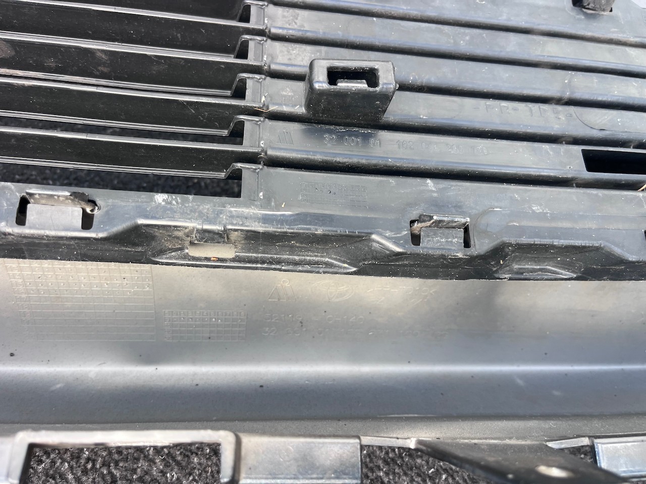 Toyota Aygo Style Trend Hatchback 2014-2017 Front Bumper Genuine [t671]