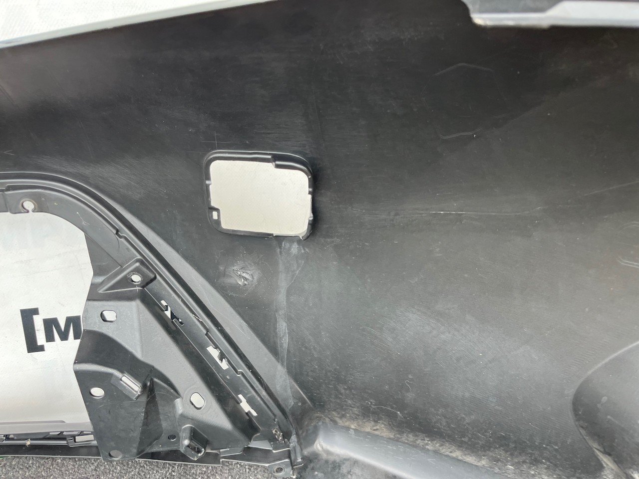 Toyota Auris Mk2 Hybrid Hatchback 2012-2015 Front Bumper No Pdc Genuine [t673]