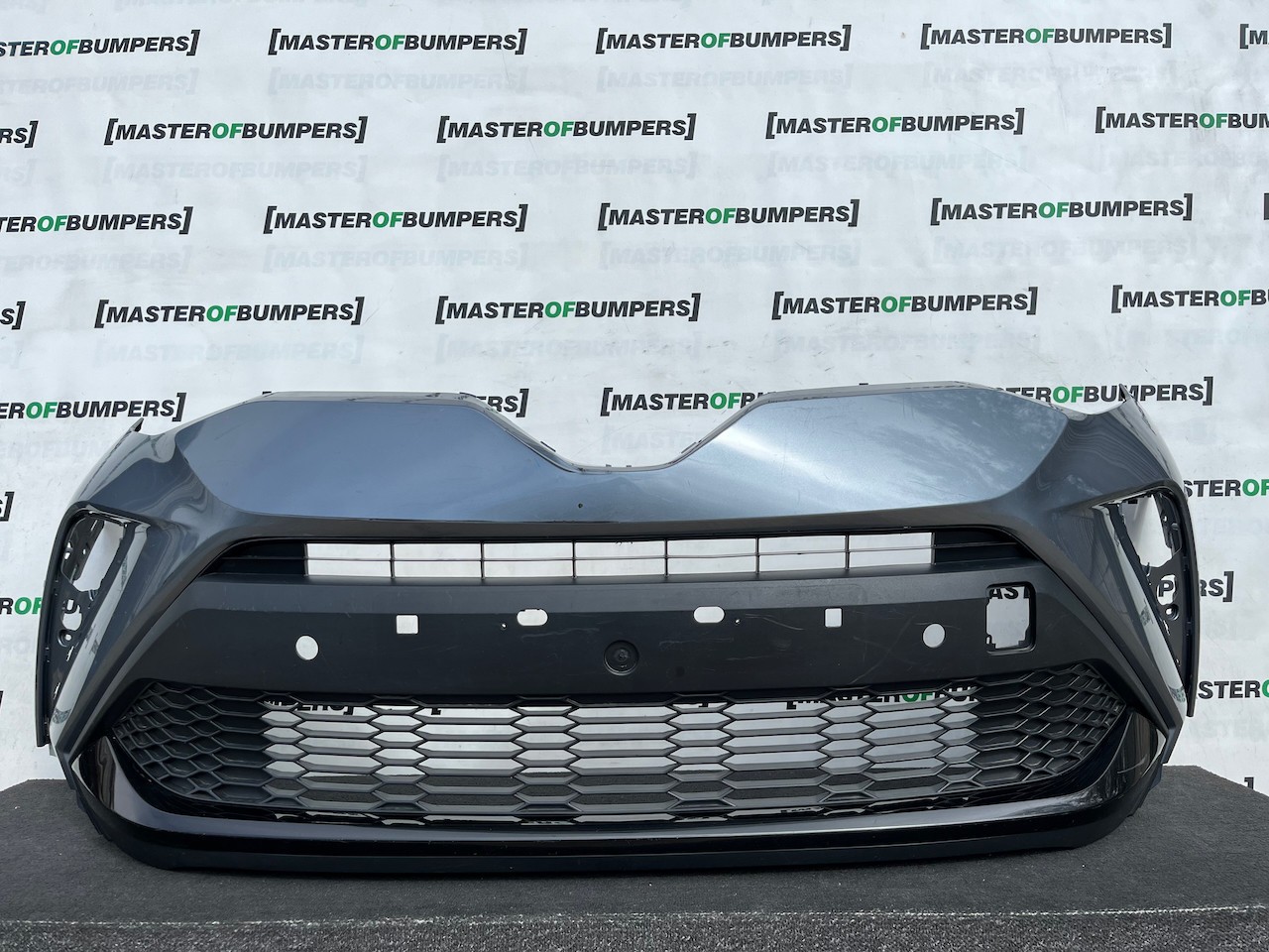 Toyota C-hr Chr Mk1 Facelift 2021-2023 Front Bumper 6 Pdc Genuine [t678]