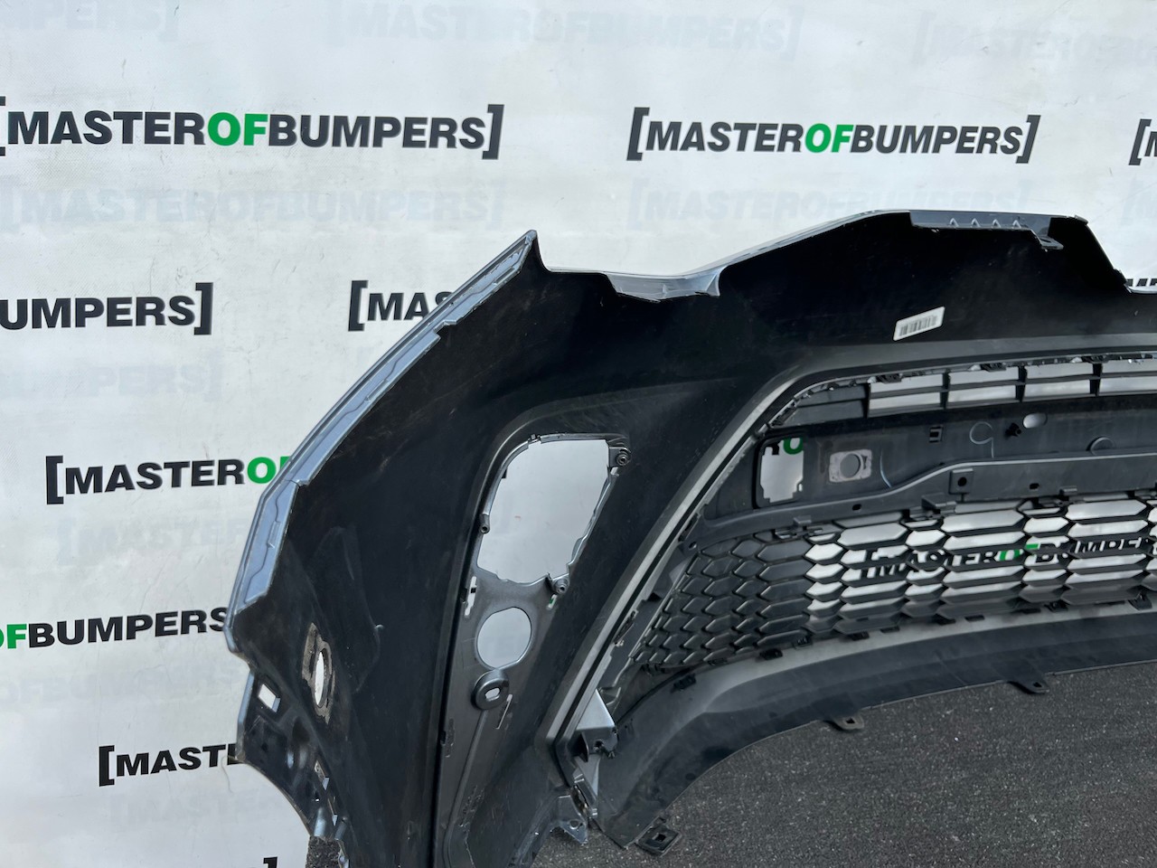 Toyota C-hr Chr Mk1 Facelift 2021-2023 Front Bumper 6 Pdc Genuine [t678]