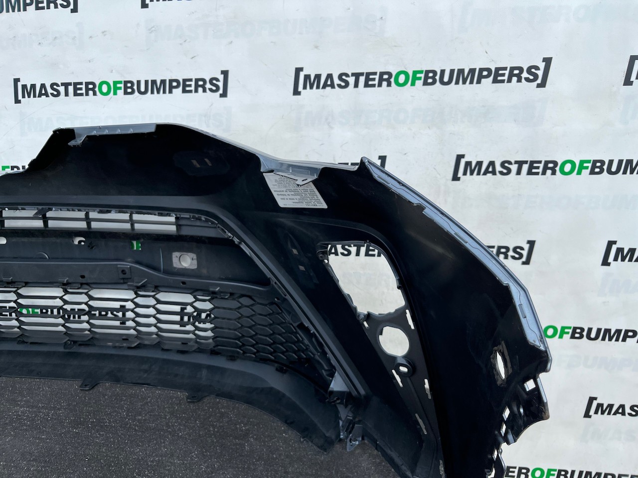 Toyota C-hr Chr Mk1 Facelift 2021-2023 Front Bumper 6 Pdc Genuine [t678]