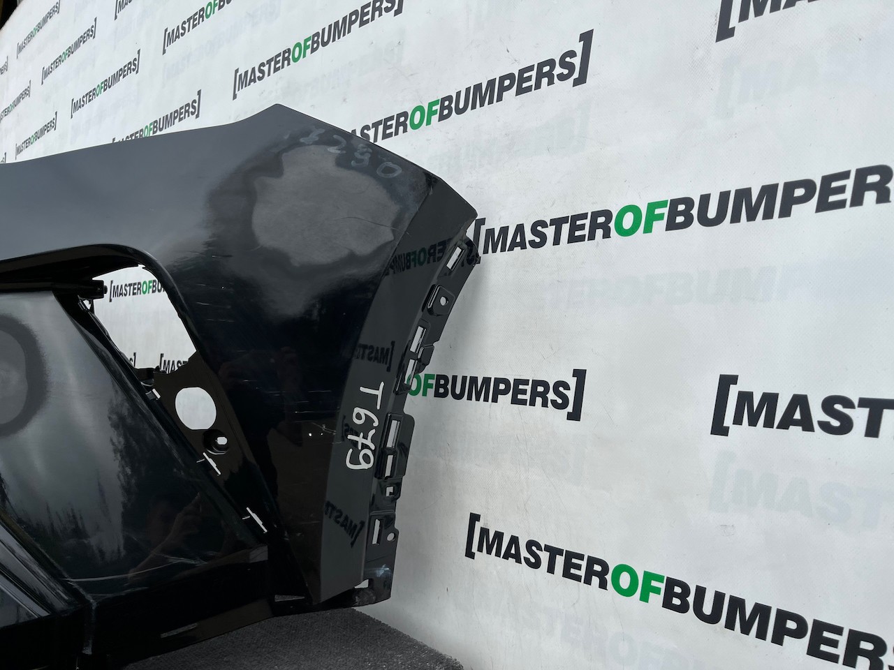 Toyota C-hr Gr Chr Gr Mk1 Facelift 2021-2023 Front Bumper 4 Pdc Genuine [t679]