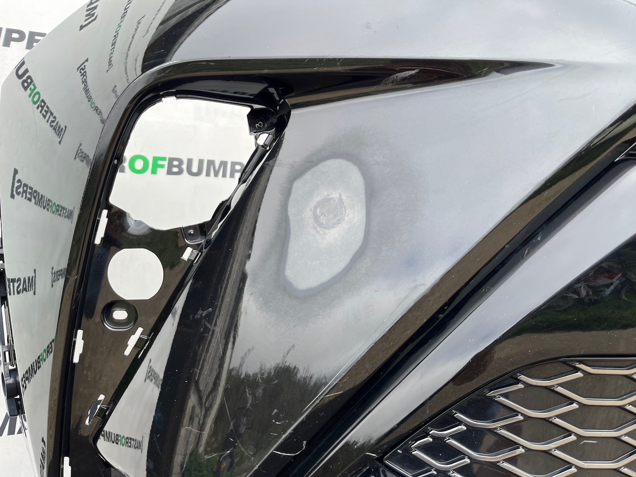 Toyota C-hr Gr Chr Gr Mk1 Facelift 2021-2023 Front Bumper 4 Pdc Genuine [t679]