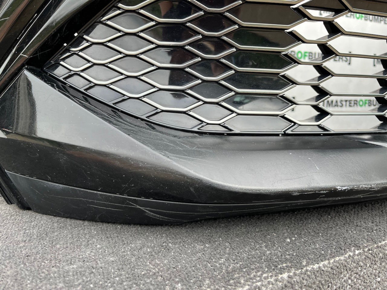 Toyota C-hr Gr Chr Gr Mk1 Facelift 2021-2023 Front Bumper 4 Pdc Genuine [t679]