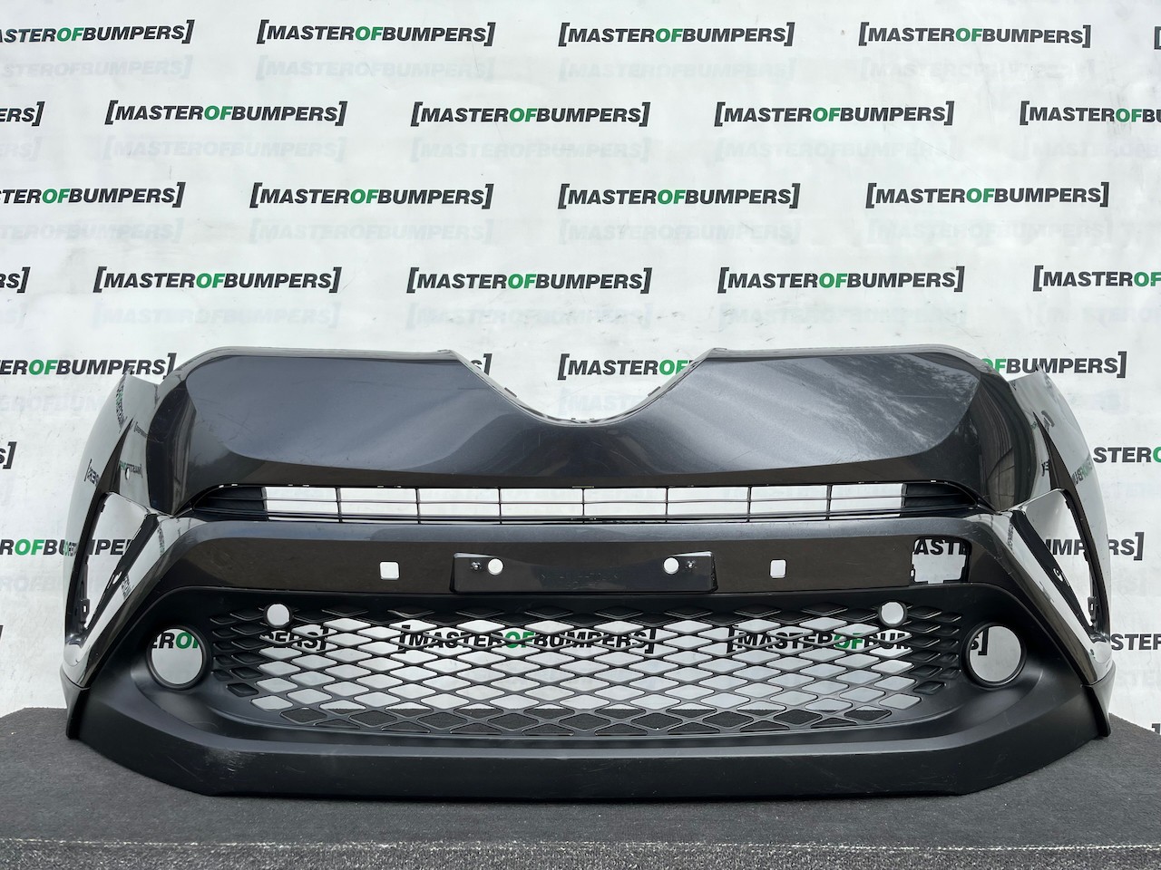 Toyota C-hr Chr Excel Dynamic 2016-2020 Front Bumper 6 Pdc Genuine [t682]