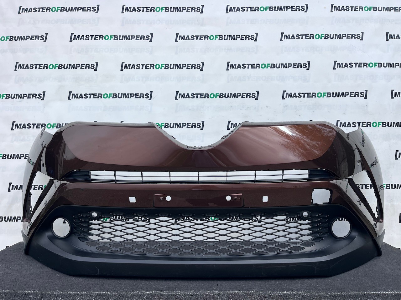 Toyota C-hr Chr Excel Dynamic 2016-2020 Front Bumper 6 Pdc Genuine [t684]