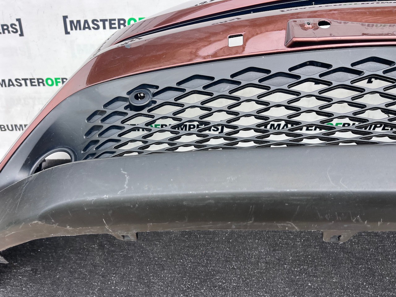 Toyota C-hr Chr Excel Dynamic 2016-2020 Front Bumper 6 Pdc Genuine [t684]