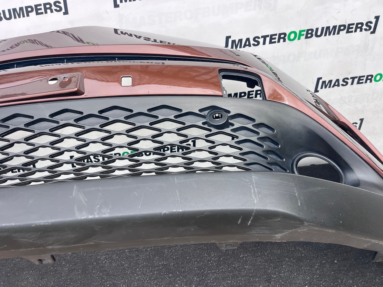 Toyota C-hr Chr Excel Dynamic 2016-2020 Front Bumper 6 Pdc Genuine [t684]