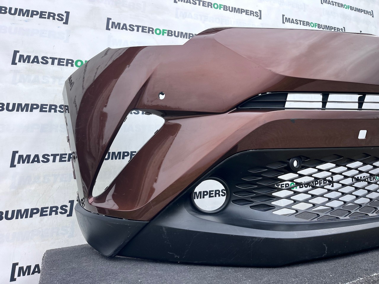Toyota C-hr Chr Excel Dynamic 2016-2020 Front Bumper 6 Pdc Genuine [t684]