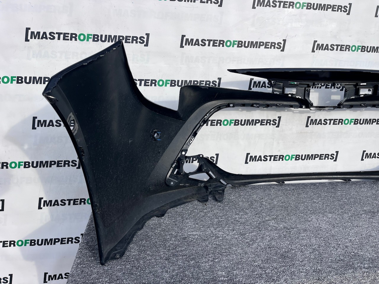 Toyota Corolla Hybrid Vvt Touring 2019-2023 Front Bumper 6 Pdc Genuine [t547]