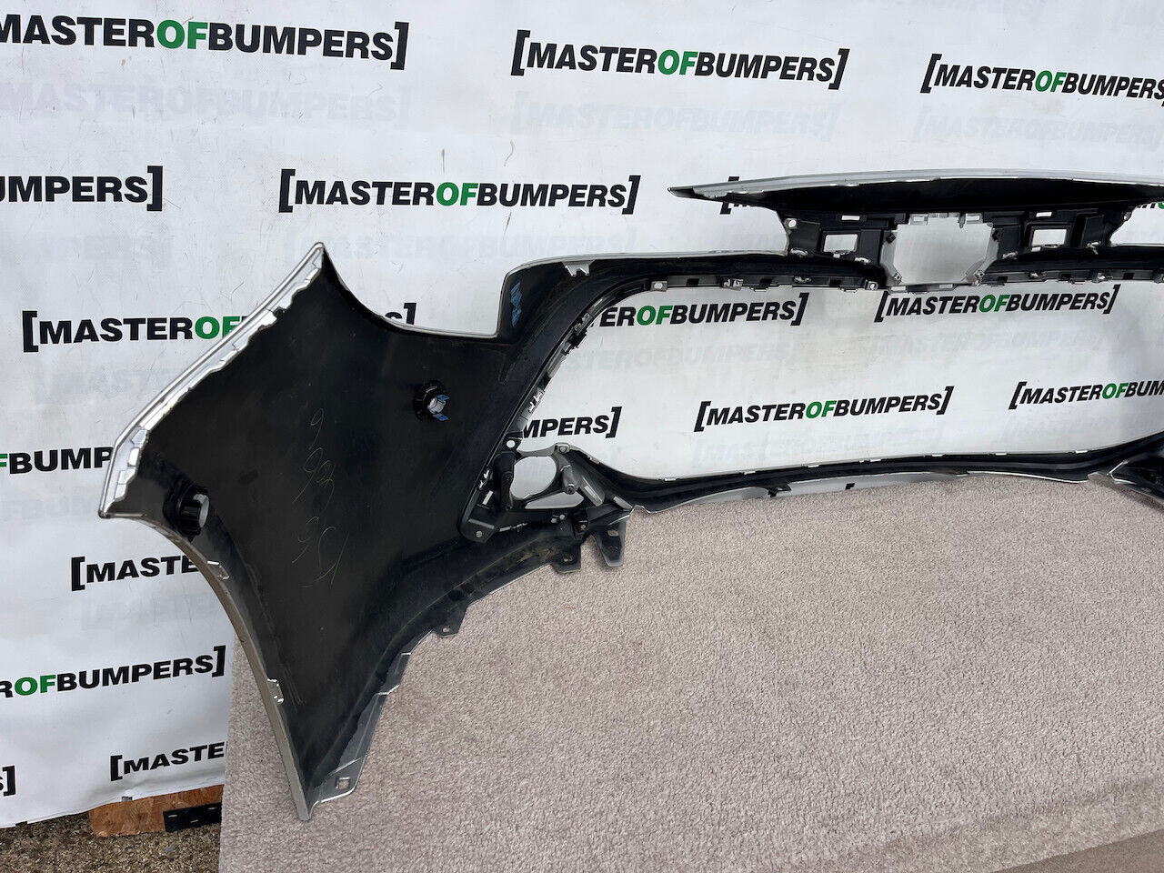 Toyota Corolla Hybrid Vvt Touring 2019-2023 Front Bumper 6 Pdc Genuine [t369]