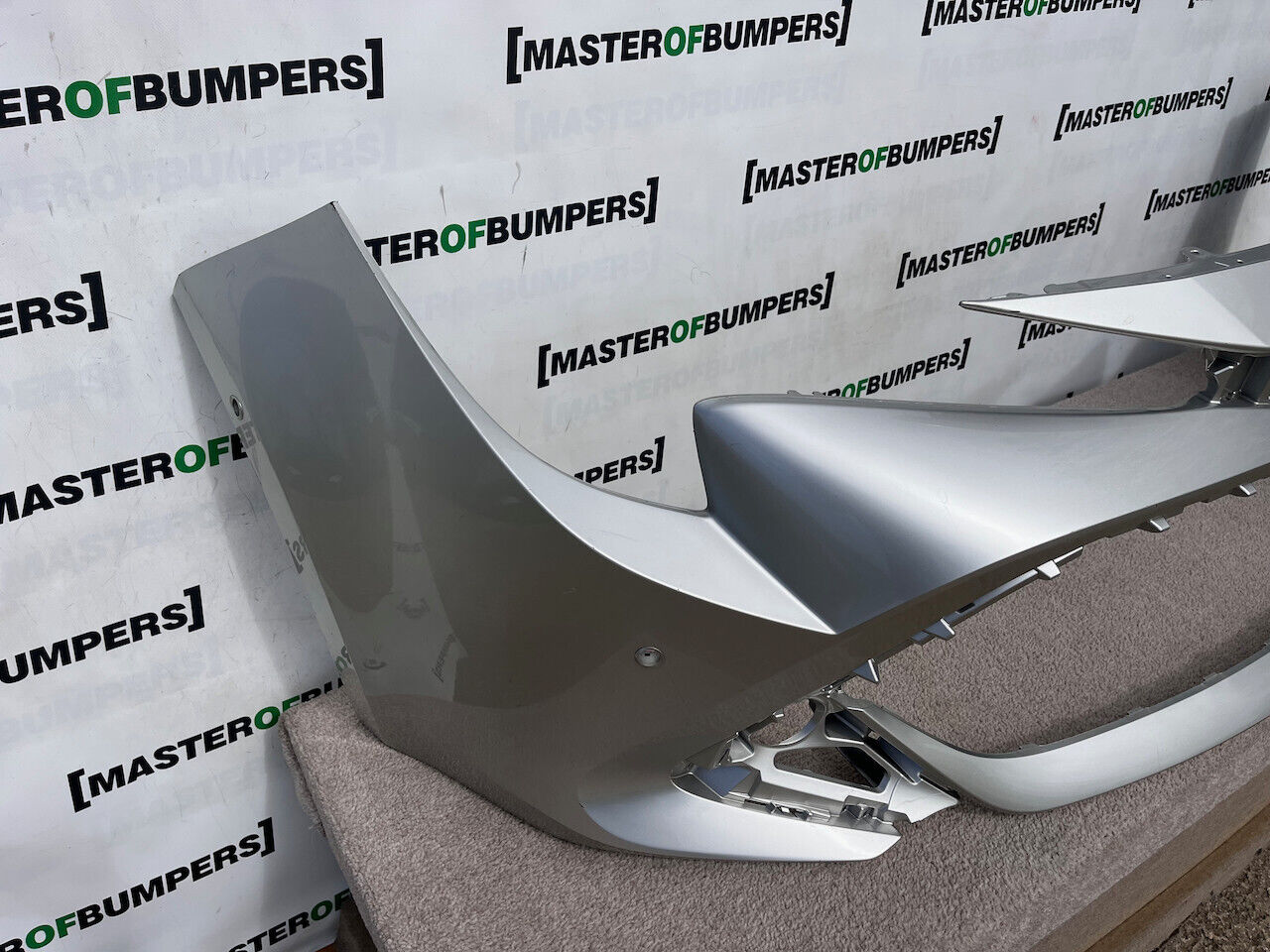 Toyota Corolla Hybrid Vvt Touring 2019-2023 Front Bumper 6 Pdc Genuine [t369]