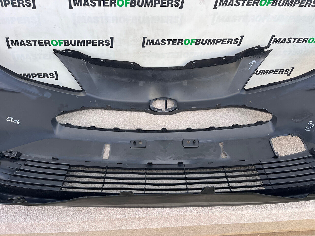 Toyota Yaris Cross Hybrid Excell 2022-on Front Bumper No Pdc Genuine [t464]