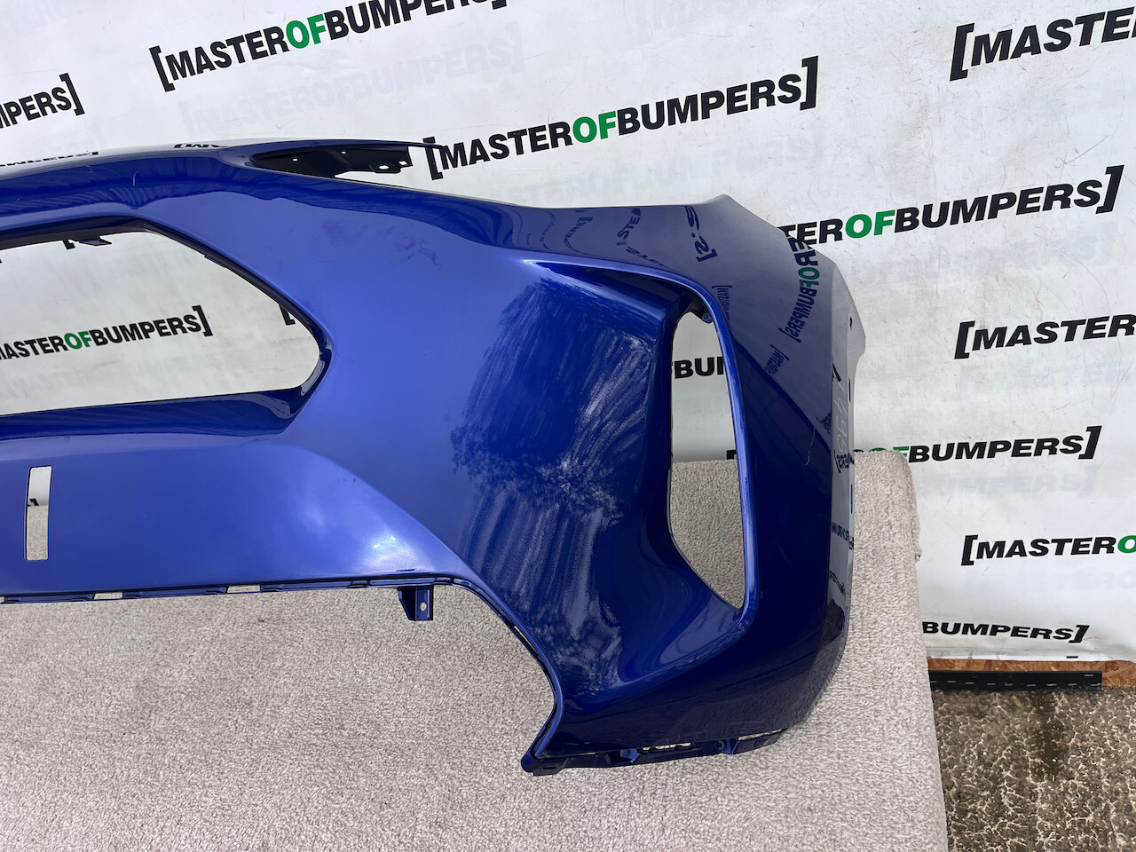 Toyota Yaris Cross Hybrid Excell 2022-on Front Bumper No Pdc Genuine [t495]