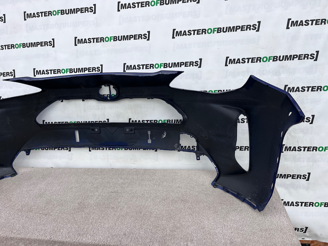 Toyota Yaris Cross Hybrid Excell 2022-on Front Bumper No Pdc Genuine [t495]