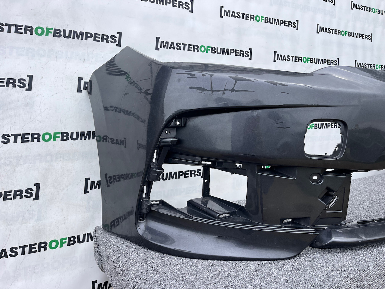 Toyota Corolla E16 E17 Face Lift 2016-2018 Front Bumper No Pdc Genuine [t511]