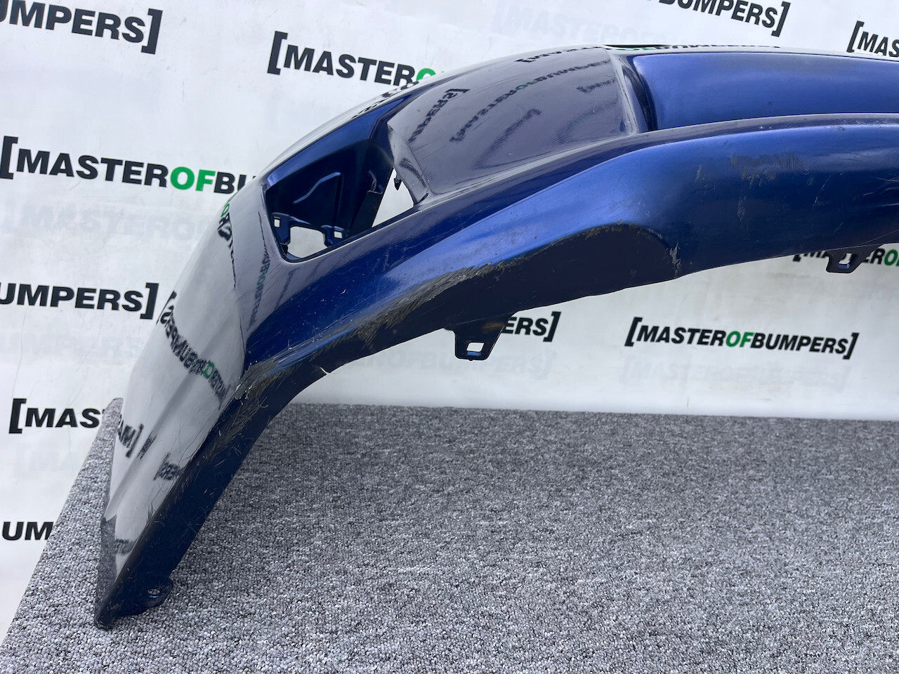Toyota Prius Mk3 Hatchback 2009-2012 Front Bumper No Pdc No Jets Genuine [t518]