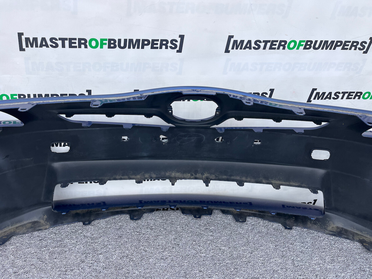 Toyota Prius Mk3 Hatchback 2009-2012 Front Bumper No Pdc No Jets Genuine [t518]
