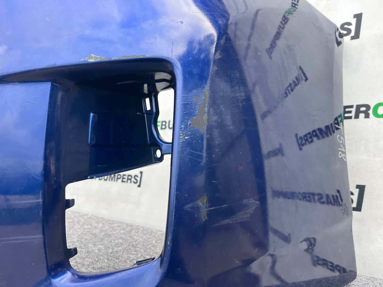 Toyota Prius Mk3 Hatchback 2009-2012 Front Bumper No Pdc No Jets Genuine [t518]