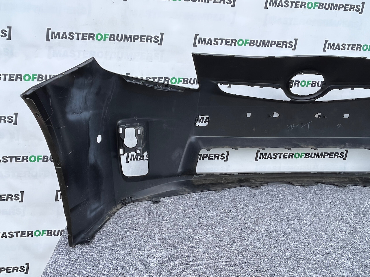 Toyota Prius Mk3 Hatchback 2009-2012 Front Bumper Pdc No Jets Genuine [t519]
