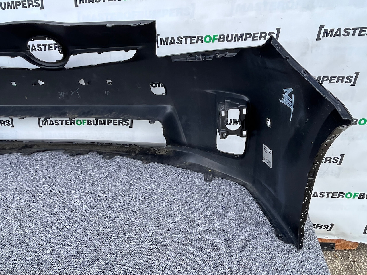 Toyota Prius Mk3 Hatchback 2009-2012 Front Bumper Pdc No Jets Genuine [t519]