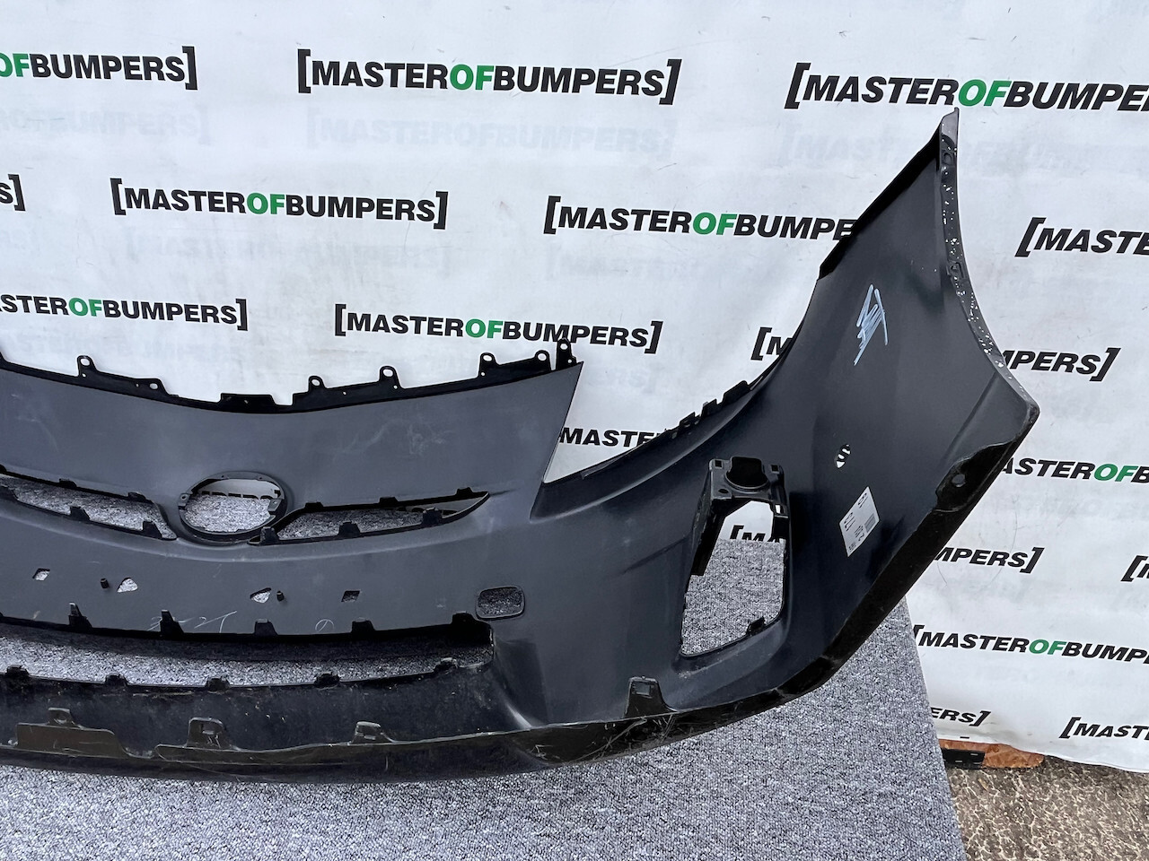 Toyota Prius Mk3 Hatchback 2009-2012 Front Bumper Pdc No Jets Genuine [t519]