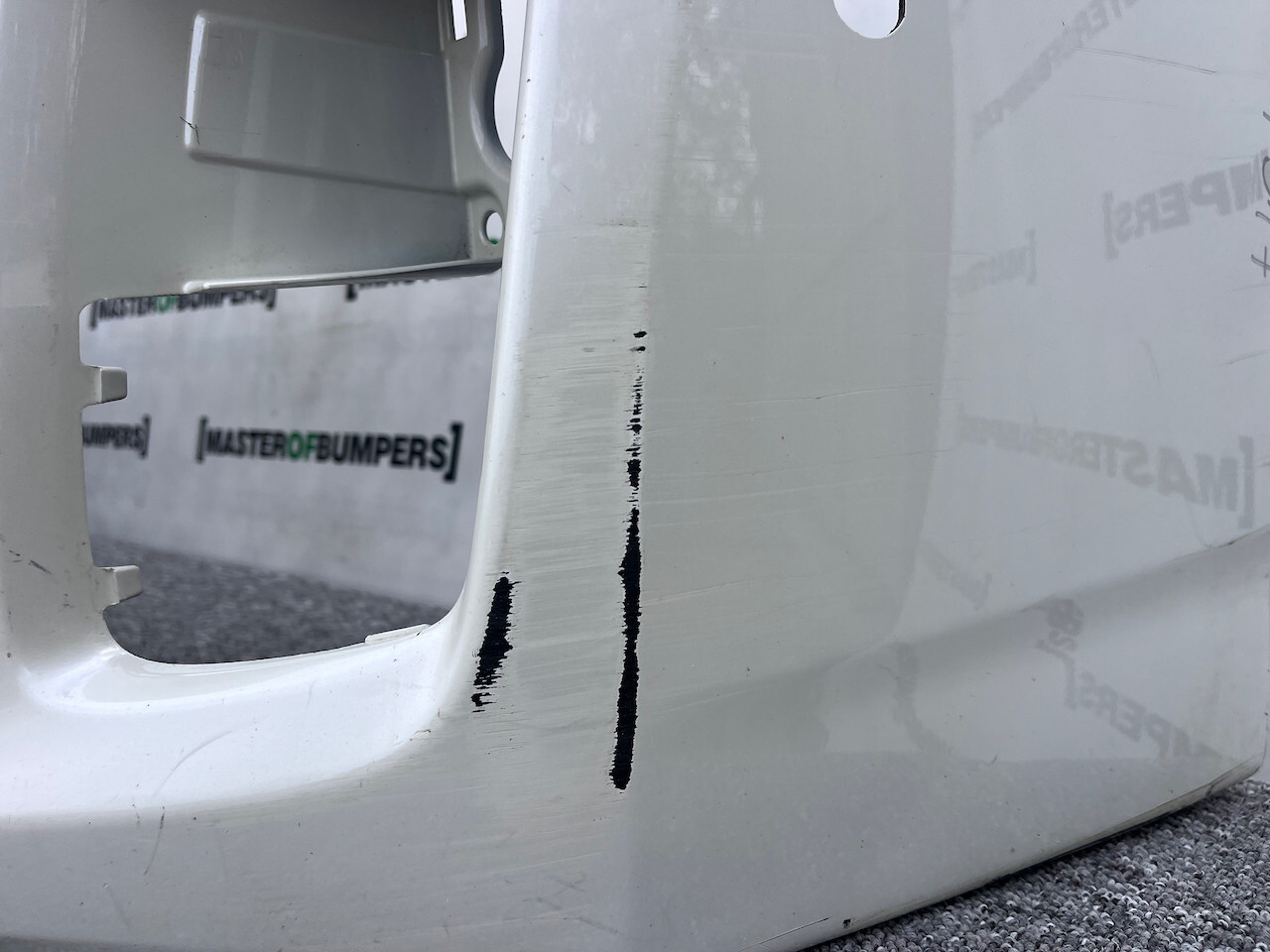 Toyota Prius Mk3 Hatchback 2009-2012 Front Bumper Side Pdc +jets Genuine [t517]