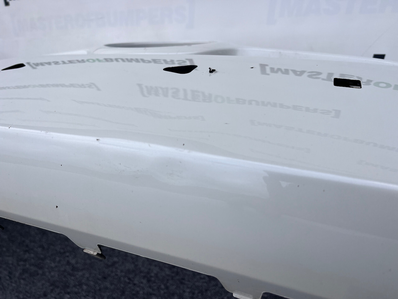 Toyota Prius Mk3 Hatchback 2009-2012 Front Bumper Side Pdc +jets Genuine [t517]