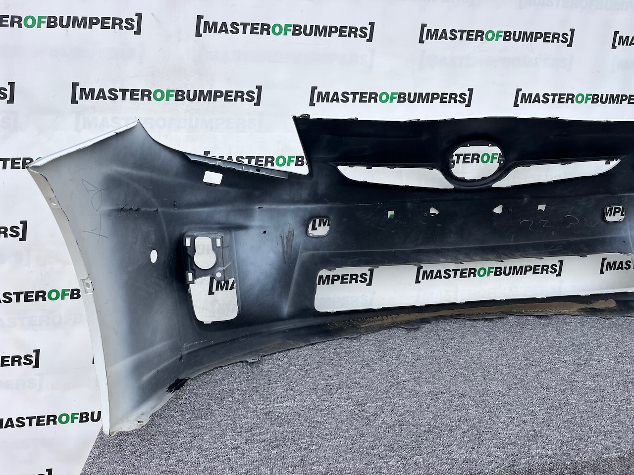 Toyota Prius Mk3 Hatchback 2009-2012 Front Bumper Side Pdc +jets Genuine [t517]