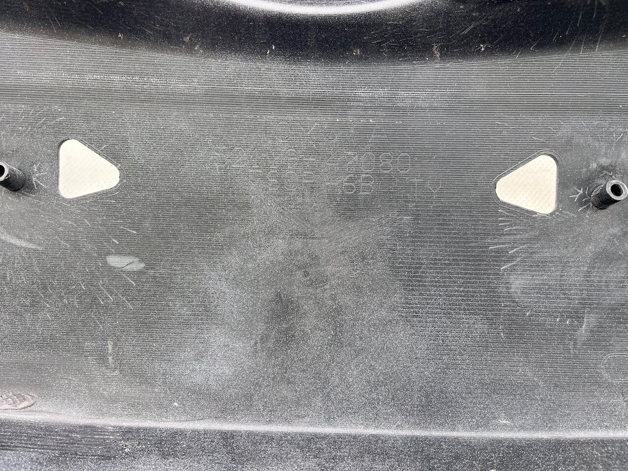 Toyota Prius Mk3 Hatchback 2009-2012 Front Bumper Side Pdc +jets Genuine [t517]